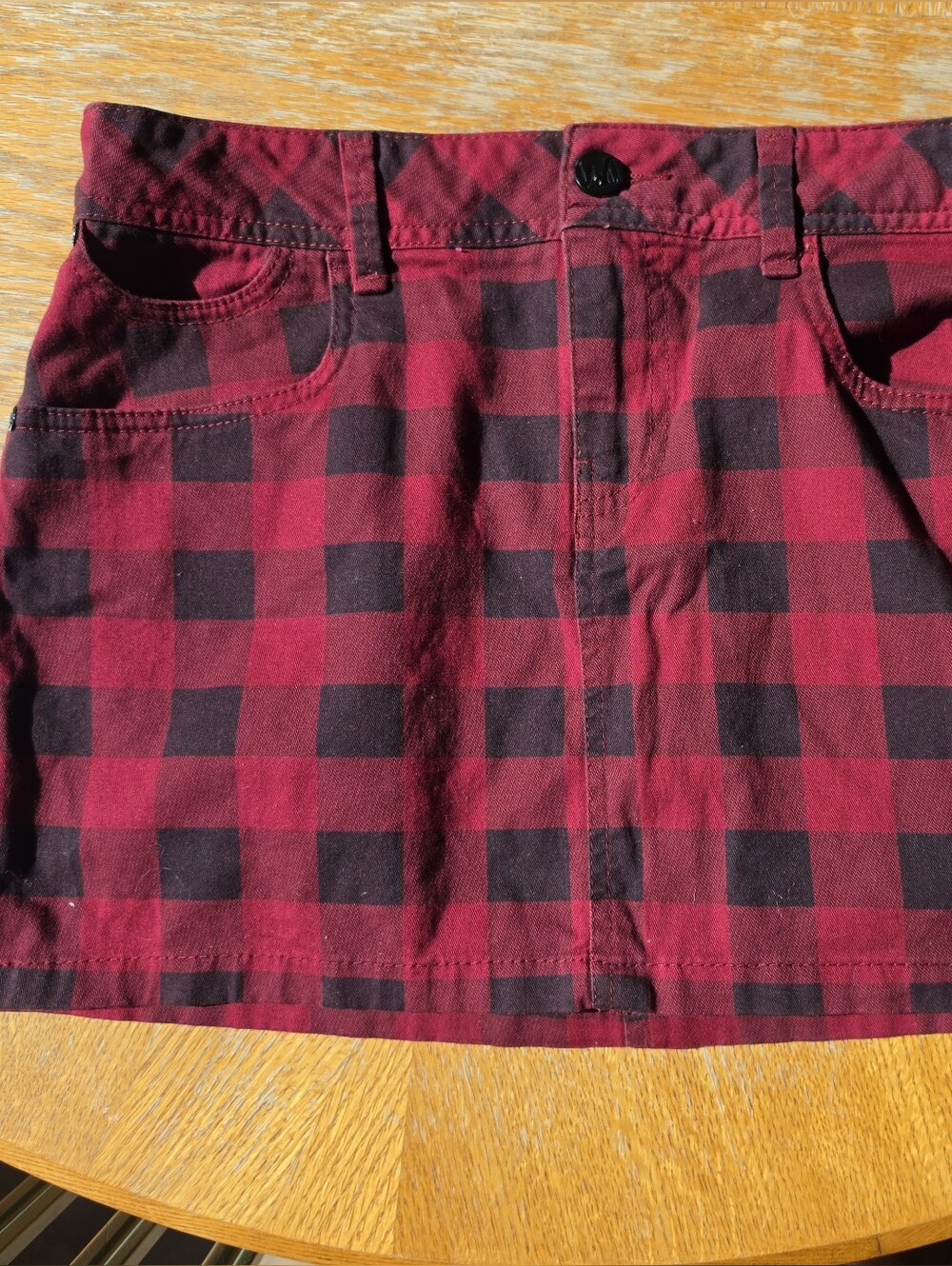 Miley Cyrus MAX AZRIA Red Buffalo Plaid Checkered Mini Skirt Juniors Size 13